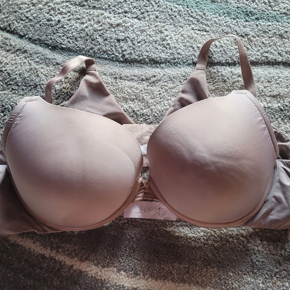 (BRA 9) - Invisible Support Plunge Push-Up Bra 50C